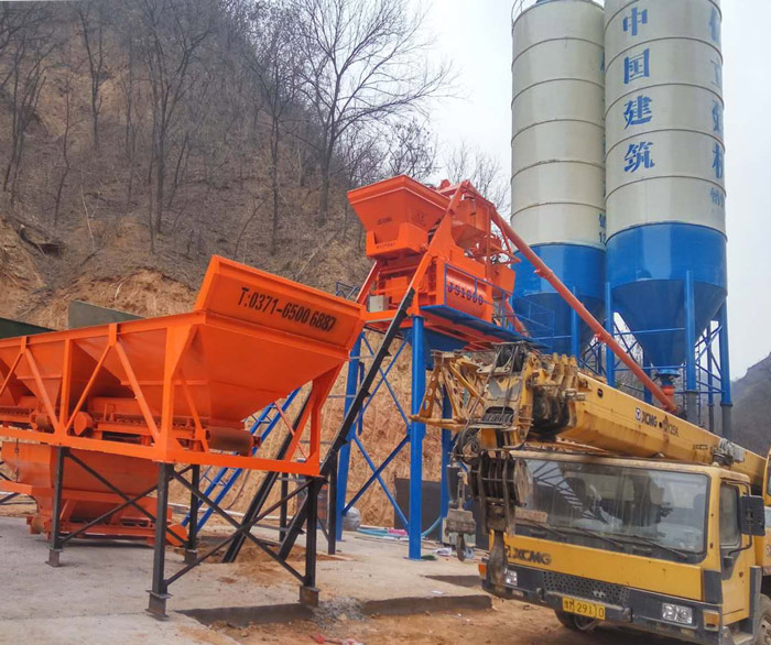 50混凝土攪拌站生產現(xiàn)場