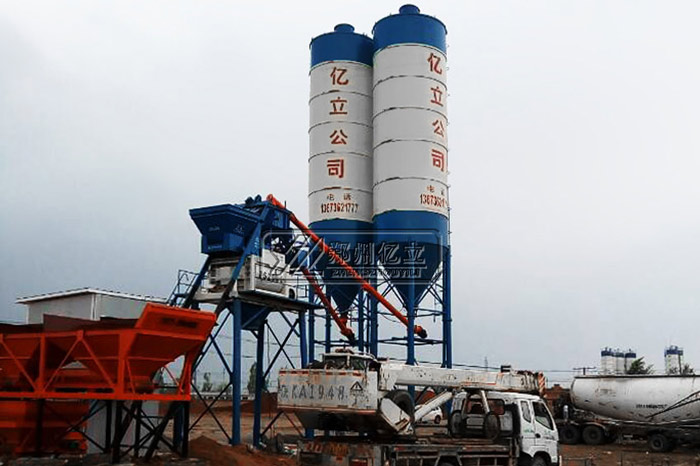 靖邊HZS50混凝土攪拌站用戶生產(chǎn)現(xiàn)場實拍 