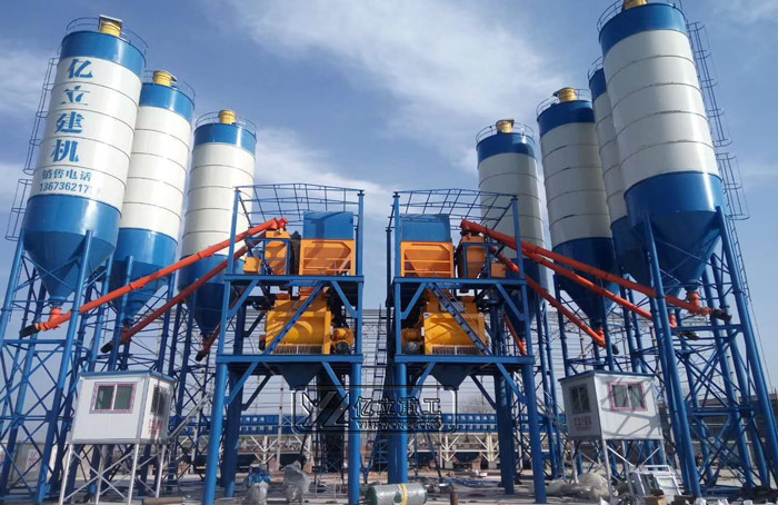 時產(chǎn)180方混凝土的攪拌站設(shè)備_用戶現(xiàn)場實拍