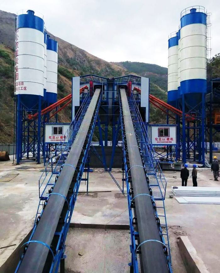 180商砼攪拌站設(shè)備用戶安裝調(diào)試現(xiàn)場實拍