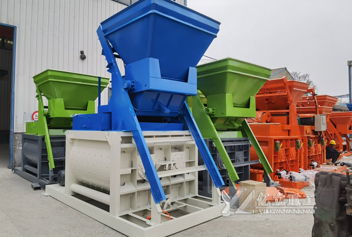 混凝土攪拌主機成品區(qū)一角