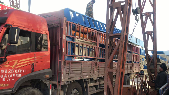 小型攪拌站設備發(fā)貨現(xiàn)場實拍