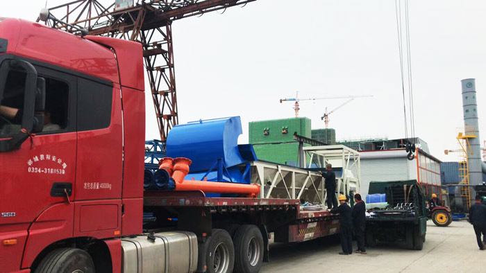 75攪拌站發(fā)貨現(xiàn)場