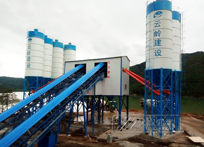 2000主機在120攪拌站成套設備中使用現(xiàn)場