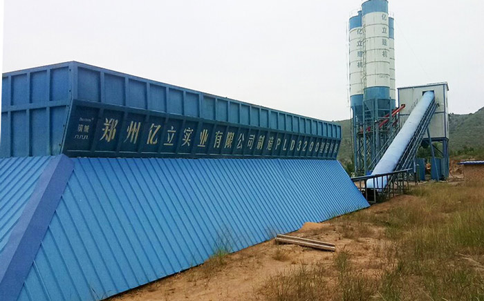 120混凝土攪拌站設(shè)備用戶生產(chǎn)現(xiàn)場實拍