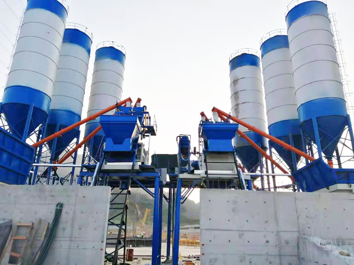 雙機(jī)站 混凝土攪拌站雙機(jī)站用戶案例現(xiàn)場(chǎng) 一次投資 效率翻倍