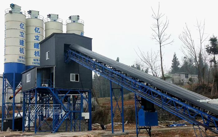 混凝土攪拌站生產(chǎn)現(xiàn)場實(shí)拍_外觀大氣_內(nèi)在品質(zhì)好